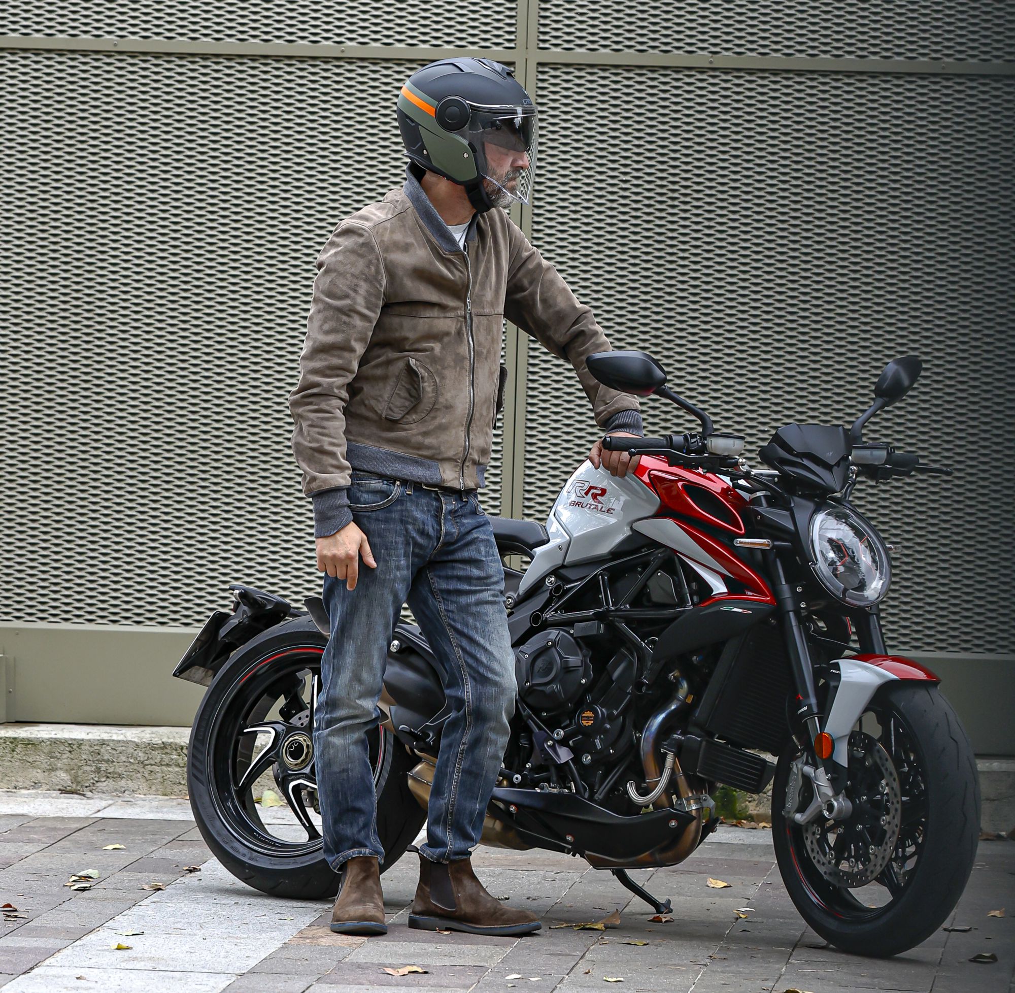 Caberg casco Soho Zephyr nero opaco/verde arancione