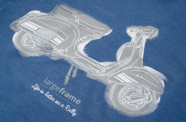 T-shirt "Life is better on a Rally", blu