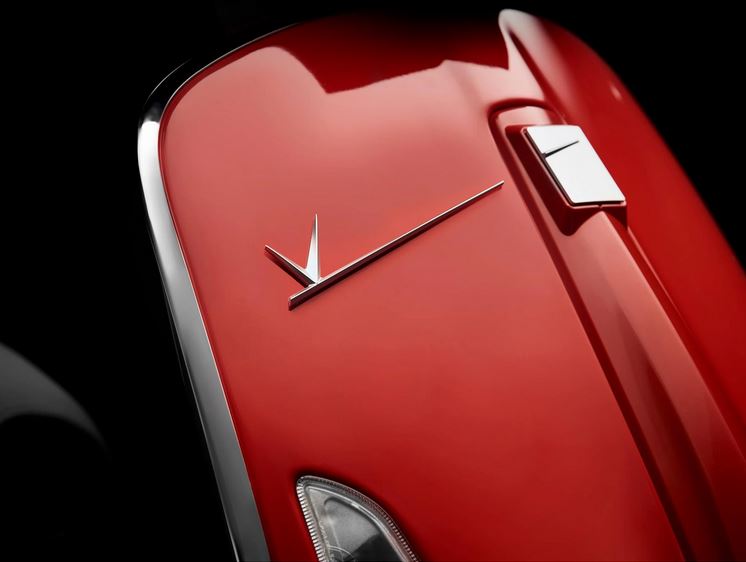 Scudo da gamba RIZOMA per Vespa, argento