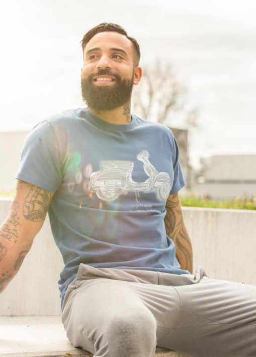T-shirt "Life is better on a Rally", blu