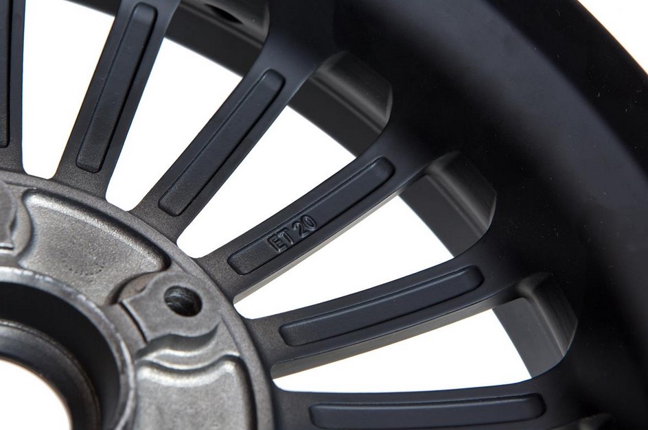 Cerchio anteriore/posteriore per Vespa GTS/​GTS Super/​GTV/​GT 60/​GT/​GT L 125-300ccm, nero opaco