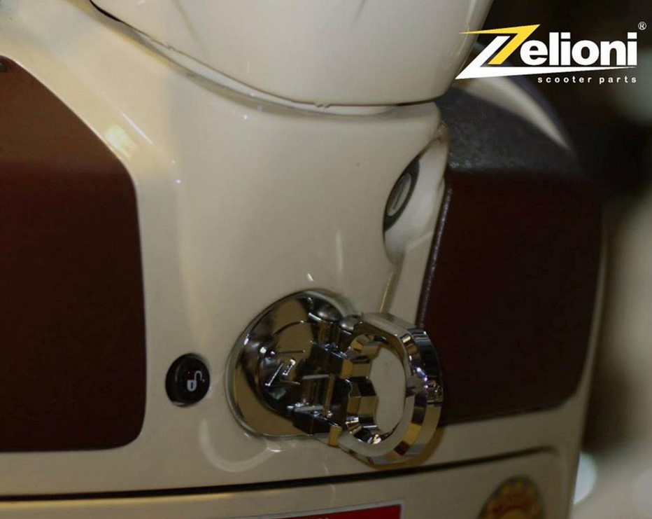 Gancio per bagagli Vespa GTS/​GTS Super/​GTV/​GT 60/​GT/​GT L/S 50-300ccm, cromato