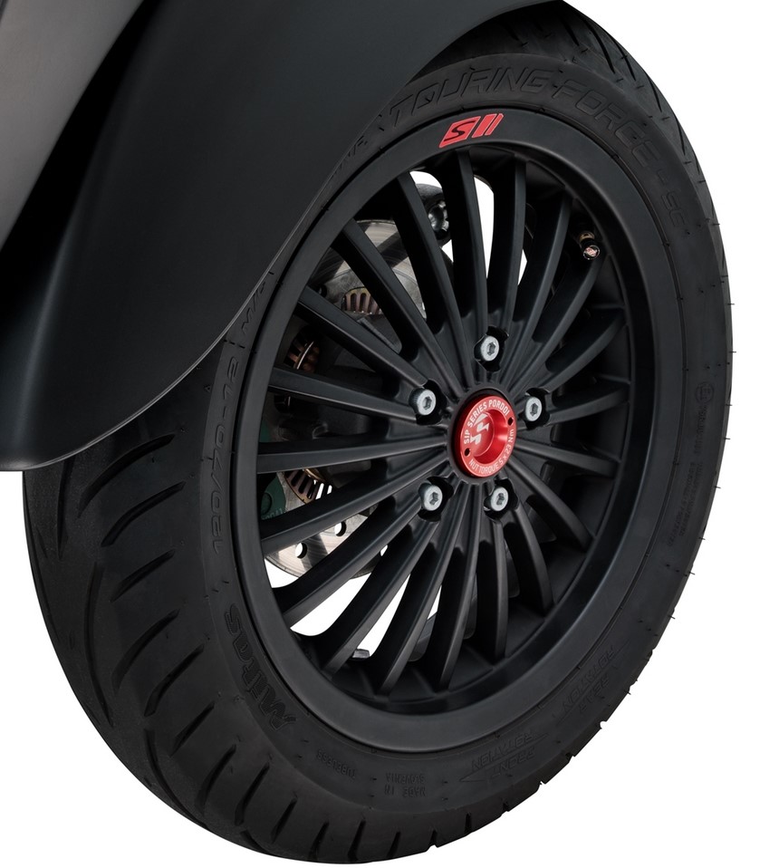 Tappo parapolvere 13" cerchio anteriore per Vespa GTS/​GTS Super/​GTV/​GT 125-300ccm, rosso