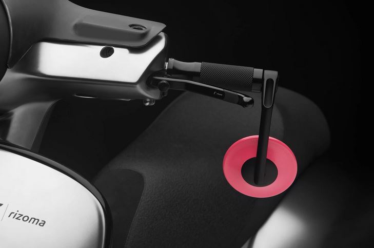 Specchietto da manubrio RIZOMA E-POP per Vespa destra o sinistra, nero/rosa